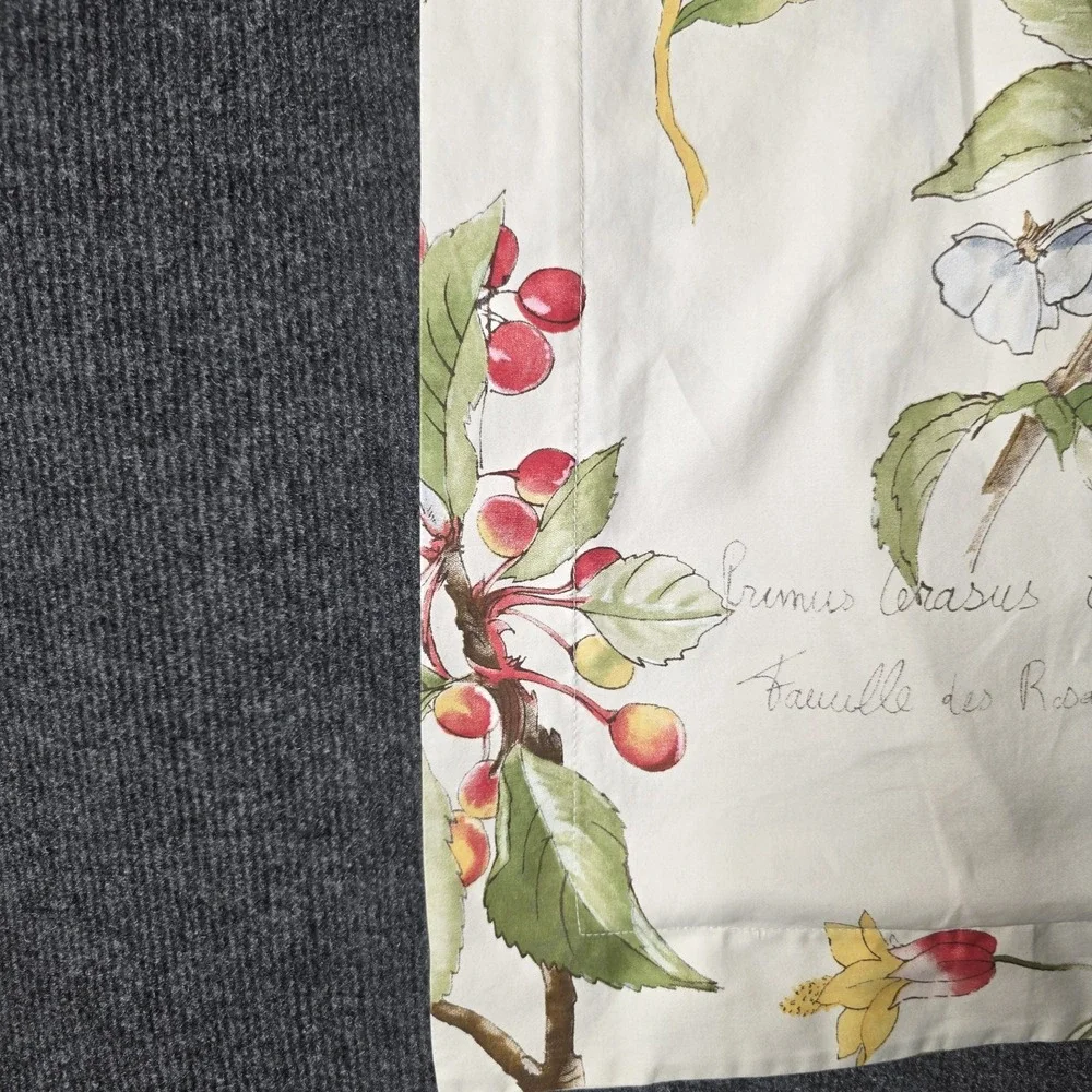 Pottery Barn Floral Bed Pillow Case %100 Organic Cotton Euro Style 30 x 30 in